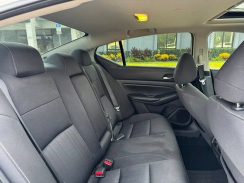 Used 2019 Nissan Altima 2.5 SV FWD image 17