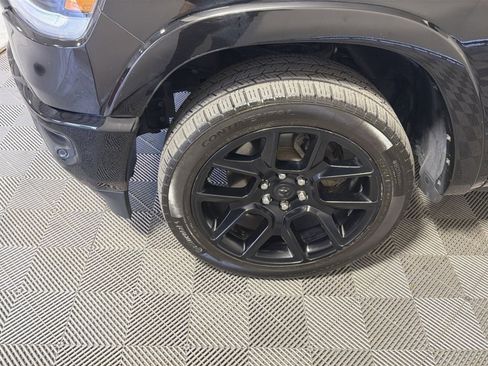 Used 2020 RAM 1500 Laramie image 12
