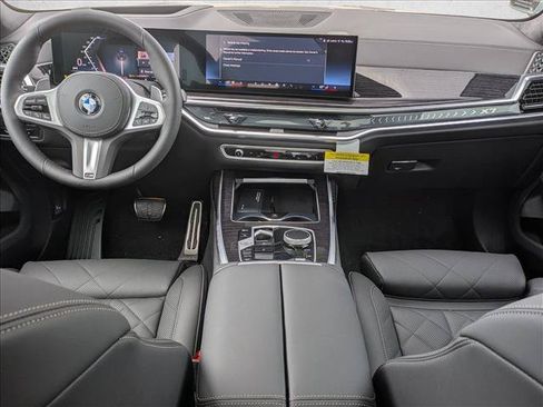New 2027 BMW X7 xDrive40i w/ M Sport Package AWD/4WD image 16