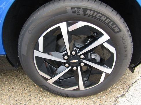 Used 2024 Chevrolet Equinox EV LT image 37