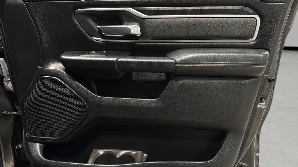 Used 2019 RAM 1500 Big Horn AWD/4WD image 9