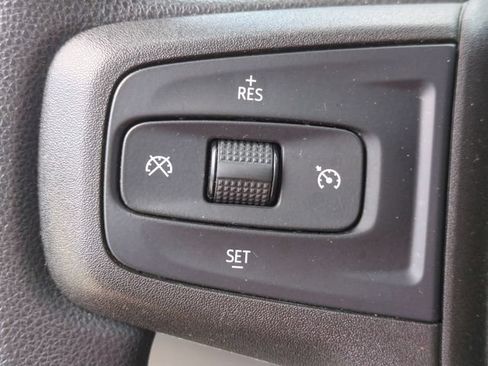 Used 2019 Chevrolet Silverado 1500 Custom w/ Custom Value Package AWD/4WD image 19