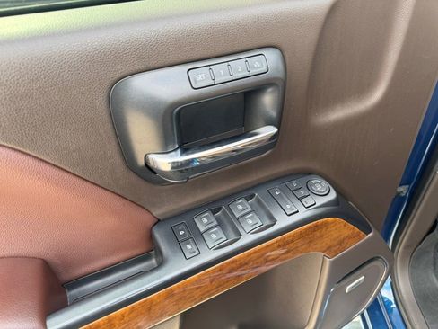 Certified 2018 Chevrolet Silverado 1500 High Country image 13