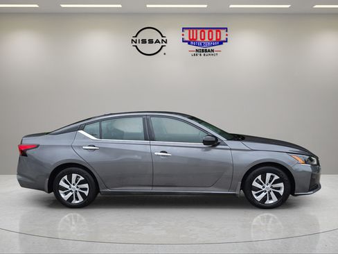 Certified 2025 Nissan Altima 2.5 S FWD image 2