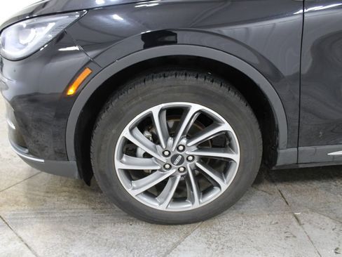 Used 2024 Lincoln Corsair AWD w/ Equipment Group 101A image 38