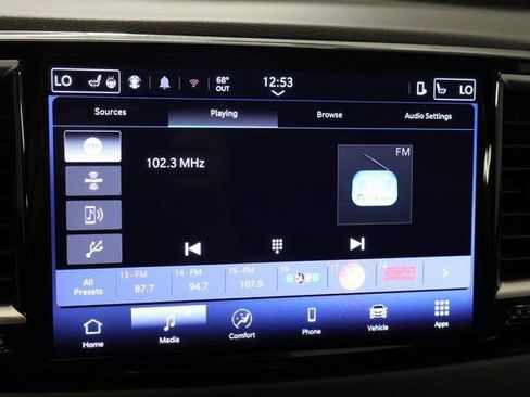 Used 2025 Chrysler Pacifica Select FWD image 21