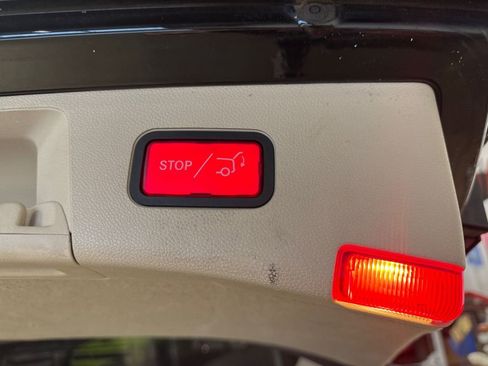 Used 2014 Mercedes-Benz E 350 4MATIC image 78