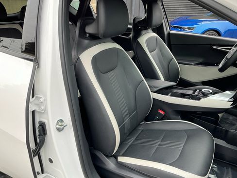 Used 2024 Kia EV6 GT-Line image 21