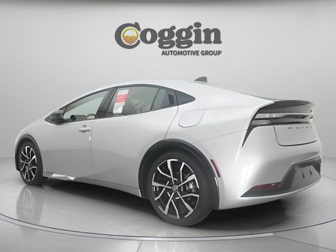 New 2026 Toyota Prius Plug-In Hybrid image 10