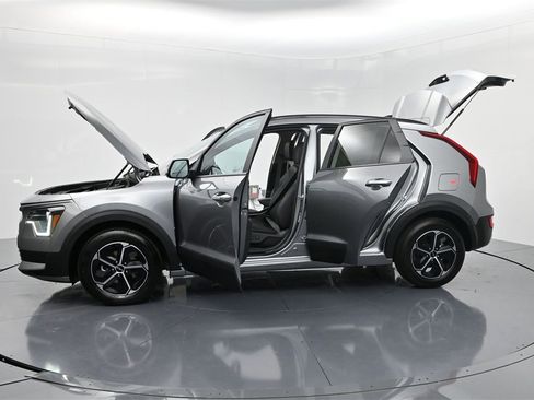 New 2025 Kia Niro EX image 55