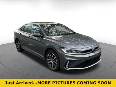 Used 2025 Volkswagen Jetta SE