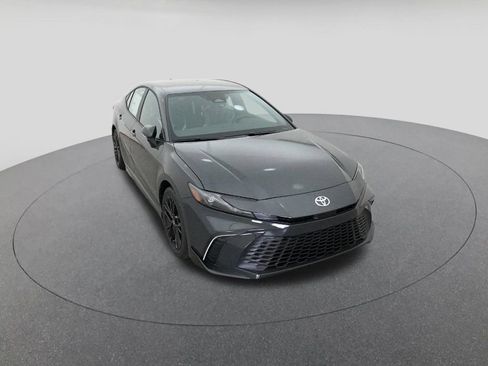 New 2026 Toyota Camry SE image 14