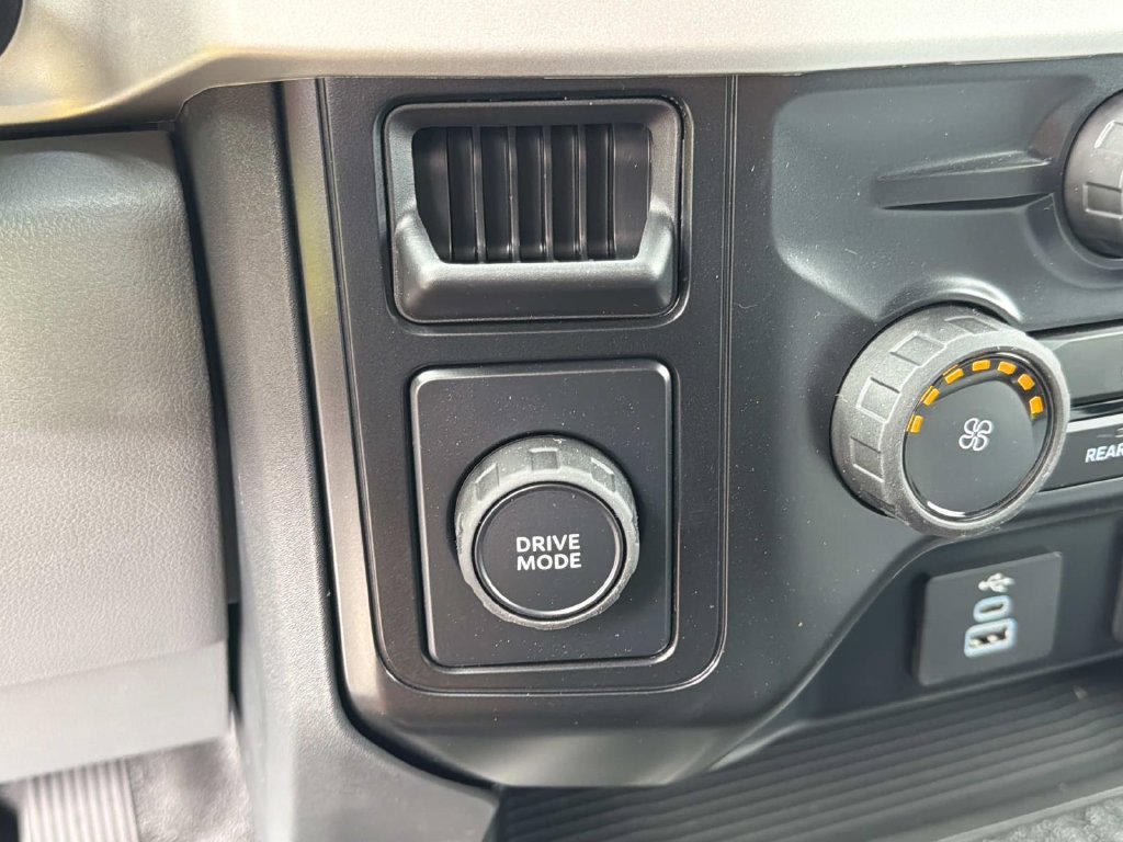 New 2026 Ford F550 2WD Crew Cab image 28