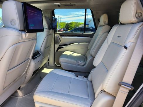 New 2026 Cadillac Escalade Platinum Sport AWD/4WD image 14