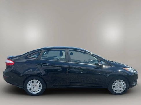Used 2016 Ford Fiesta SE FWD image 8