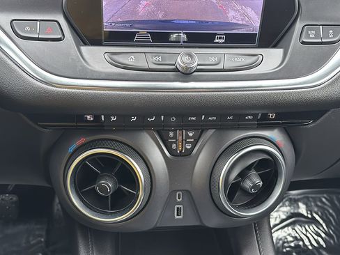 Used 2021 Chevrolet Blazer LT image 14