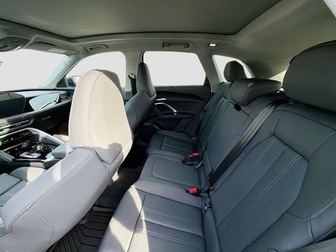 Used 2025 Audi Q5 Premium Plus AWD/4WD image 21