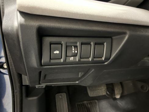 Used 2022 Subaru Legacy Premium AWD/4WD image 30