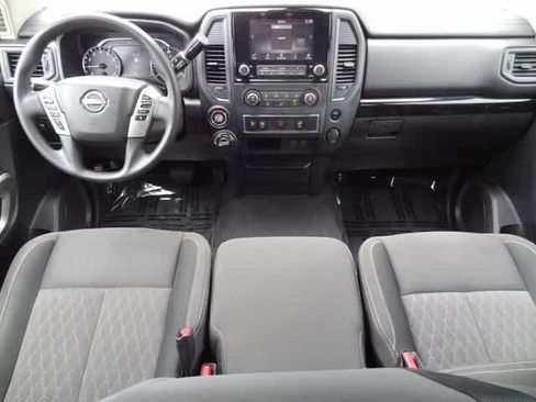 Used 2023 Nissan Titan SV AWD/4WD image 9