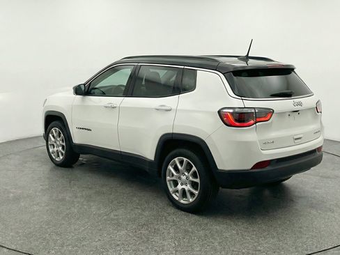 Used 2025 Jeep Compass Limited AWD/4WD image 6