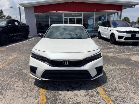 Used 2023 Honda Civic Sport image 2