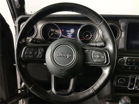 Used 2021 Jeep Gladiator Sport image 9
