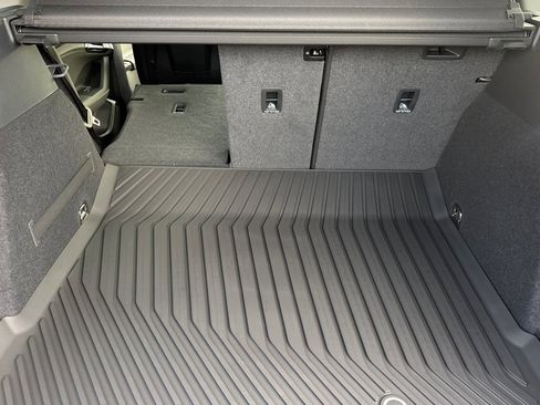 New 2025 Audi Q6 e-tron Premium Plus image 14