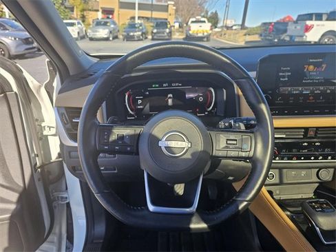 Used 2023 Nissan Rogue Platinum w/ Platinum Premium Package image 31