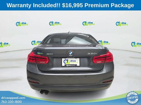 Used 2017 BMW 330i xDrive Sedan AWD/4WD image 7