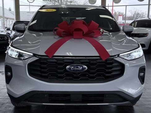 Used 2025 Ford Escape ST-Line Select AWD/4WD image 4