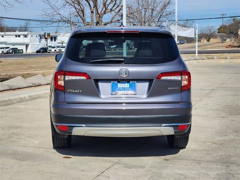 Certified 2020 Honda Pilot Touring image 6