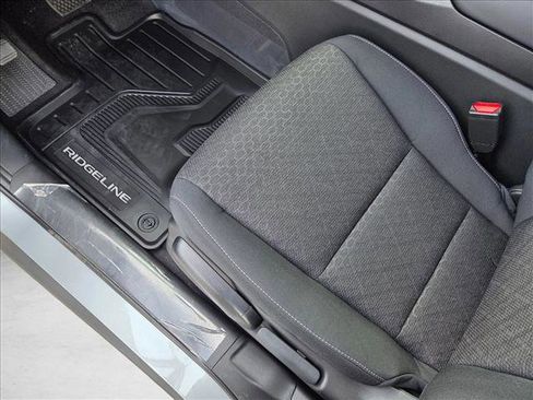 New 2026 Honda Ridgeline Sport image 4