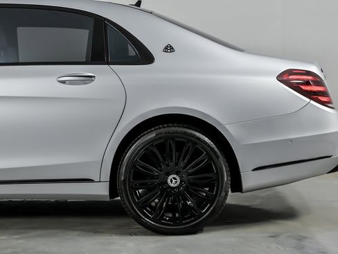 Used 2019 Mercedes-Benz Maybach S 560 4MATIC image 9