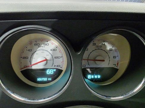 Used 2012 Dodge Challenger SXT RWD image 14