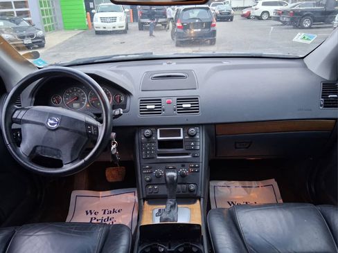 Used 2005 Volvo XC90 2.5T AWD/4WD image 20
