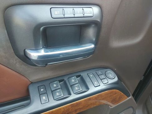 Used 2015 Chevrolet Silverado 2500 High Country w/ Duramax Plus Package image 15
