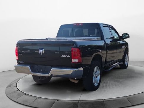 Used 2019 RAM 1500 Classic SLT AWD/4WD image 5
