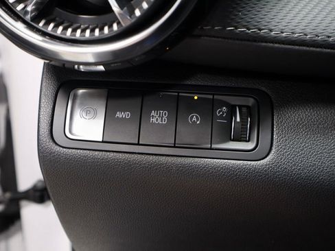 Used 2025 Chevrolet Equinox LT AWD/4WD image 28