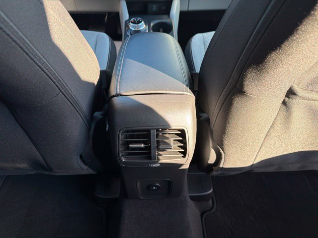 Used 2023 Ford Escape Active AWD/4WD image 41