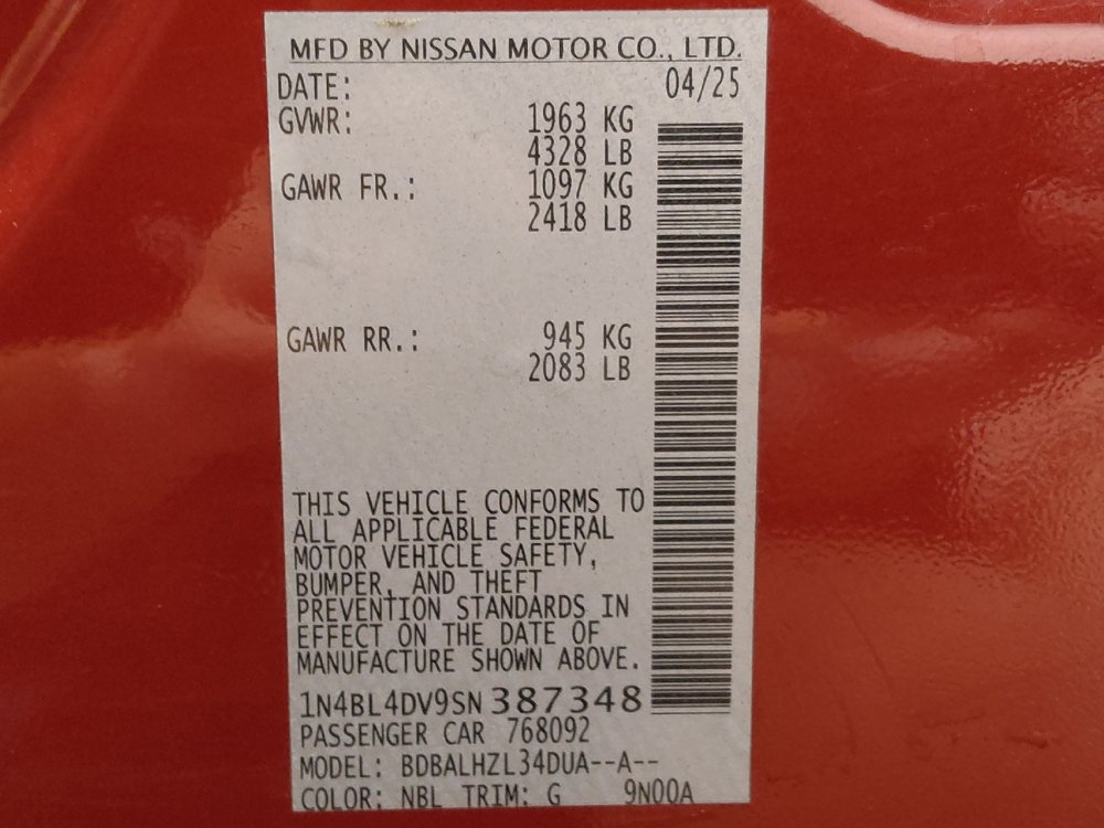 Used 2025 Nissan Altima 2.5 SV FWD image 33