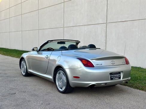 Used 2004 Lexus SC 430 Convertible image 8