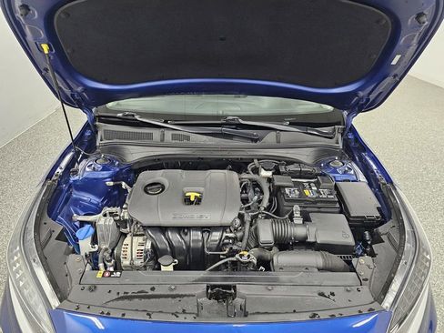 Used 2023 Kia Forte LXS w/ LXS Technology Package FWD image 9