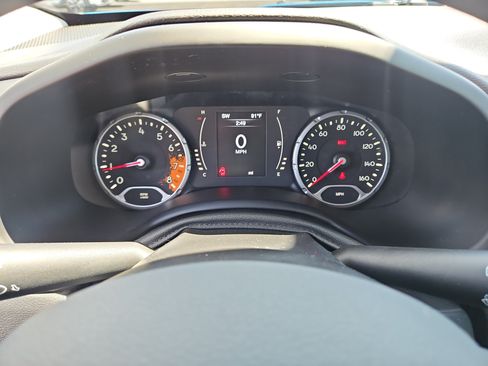 Used 2015 Jeep Renegade Sport w/ Power & Air Group FWD image 22