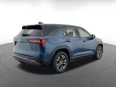 Used 2025 Chevrolet Equinox LT FWD image 9