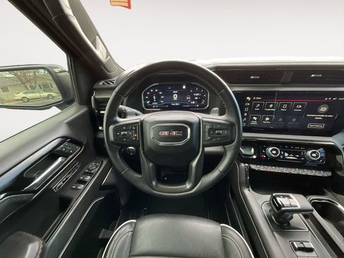 Used 2023 GMC Sierra 1500 AT4X image 12