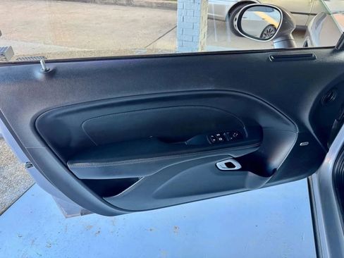 Used 2015 Dodge Challenger SXT Plus image 15