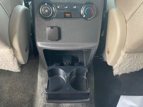 Used 2014 Ford Explorer XLT FWD image 28