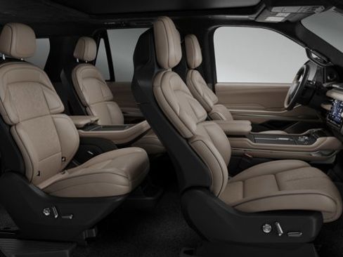 New 2026 Lincoln Navigator Black Label AWD/4WD image 5