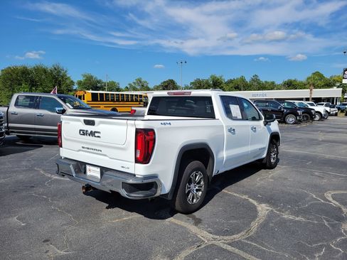 Used 2024 GMC Sierra 1500 SLT AWD/4WD image 5