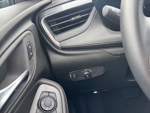 Used 2025 Buick Encore GX Preferred FWD image 33